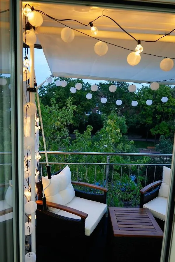 Designer Apartment An Der Leineinsel In Hannover, Direkt Am Wasser In Ruhiger Laage, Messeapartment Almanya