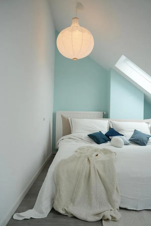 Designer Apartment An Der Leineinsel In Hannover, Direkt Am Wasser In Ruhiger Laage, Messeapartment Hannover